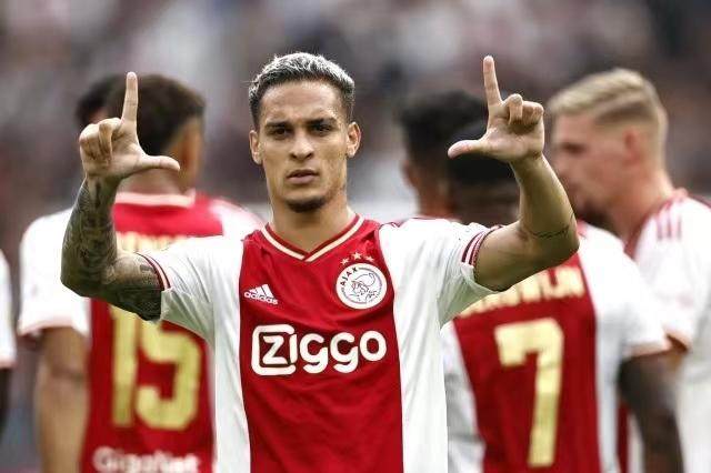 1661101950162001993.jpg f600ee26f9bc55a8d5128de2a24b479.jpg