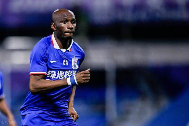 沪媒：姆比亚至今仍尚未续约 申花后防或迎新外援